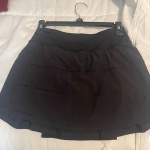 Lululemon pace rival skirt